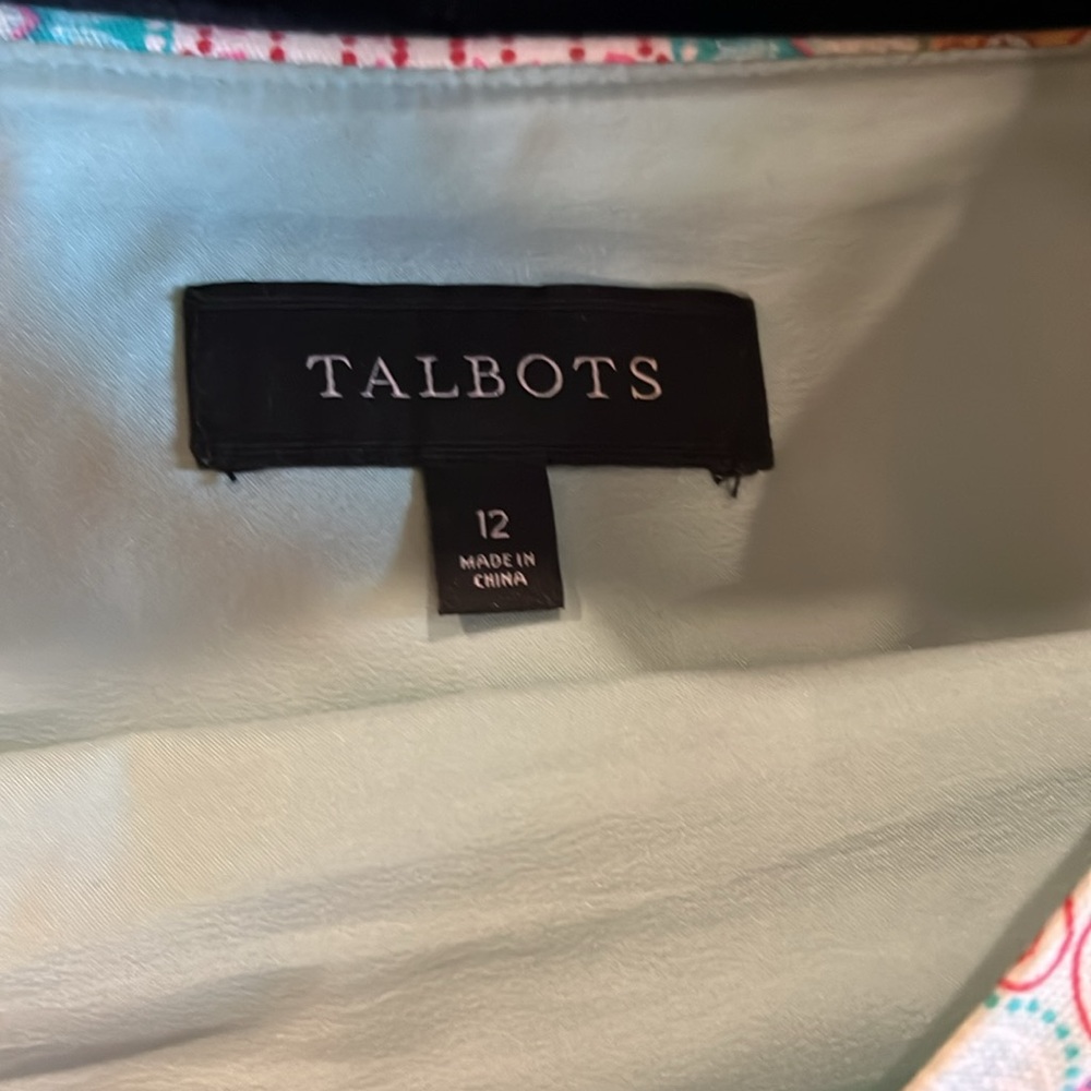 Pretty pink Talbots skirt - Picture 2 of 3